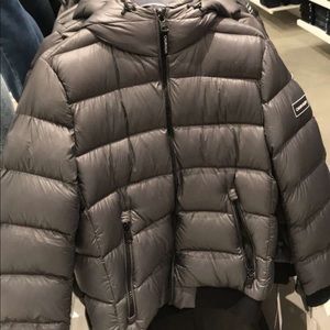 Meet your Posher, Dotan